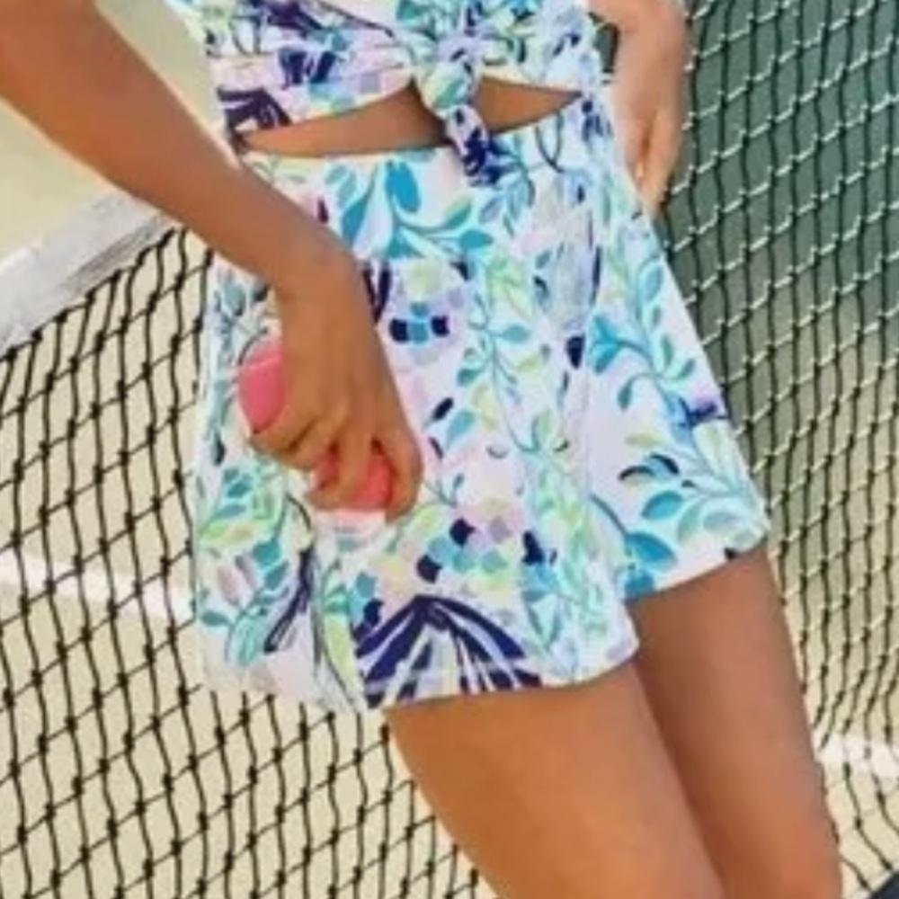 NWOT Lilly Pulitzer luxletic size large skort Resort White Shell Beach